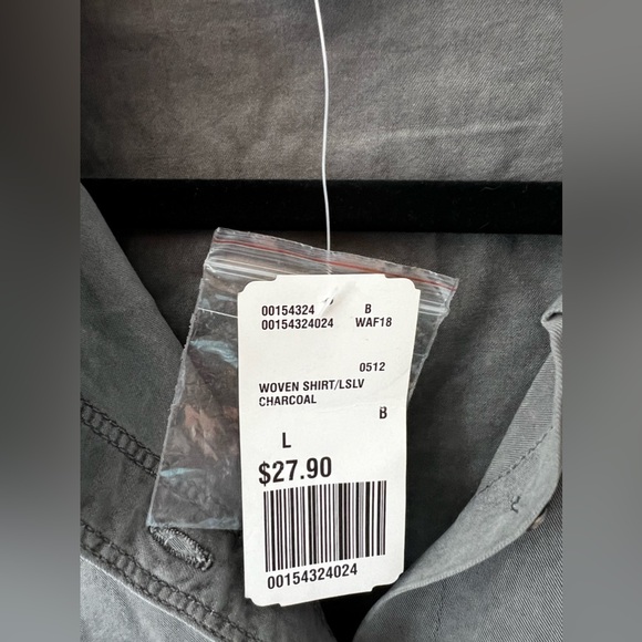 Forever 21 NWT‎ Contemporary Gray Women’s NOTHING Button Down Shirt Size Large - Picture 11 of 12